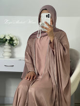Load image into Gallery viewer, Madiha Abaya