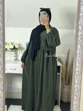 Load image into Gallery viewer, Closed Corduroy Abaya