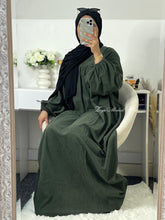 Load image into Gallery viewer, Closed Corduroy Abaya