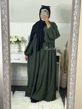 Load image into Gallery viewer, Closed Corduroy Abaya