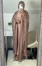 Load image into Gallery viewer, Madiha Abaya