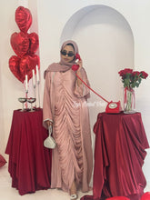 Load image into Gallery viewer, luxury abaya
two piece abaya
pink abaya