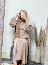Load image into Gallery viewer, Zaynah Abaya in Khaki
