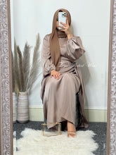 Load image into Gallery viewer, Zaynah Abaya in Khaki