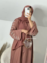 Load image into Gallery viewer, Zameelah Abaya