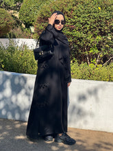 Load image into Gallery viewer, Zainab Abaya
