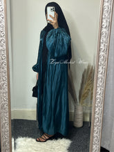 Load image into Gallery viewer, Blue Dianne Shimmer Abaya
