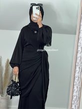 Load image into Gallery viewer, Black Zaynah Abaya
