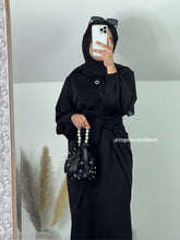 Load image into Gallery viewer, Black Zaynah Abaya
