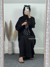 Load image into Gallery viewer, Black Zaynah Abaya
